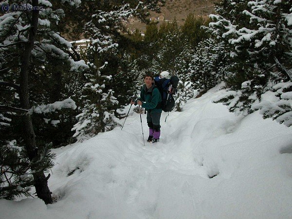 MadSergi en el camino de acceso al refugio