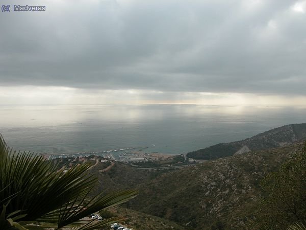 El Mar y Castelldefels desde Peña ginesta