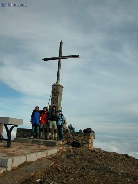 Cima: de izq. a der. : MadJuame, yo, Farell y Mari