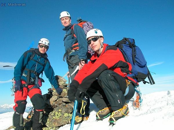 Yo pispo, Dani y Kintarou en la cima