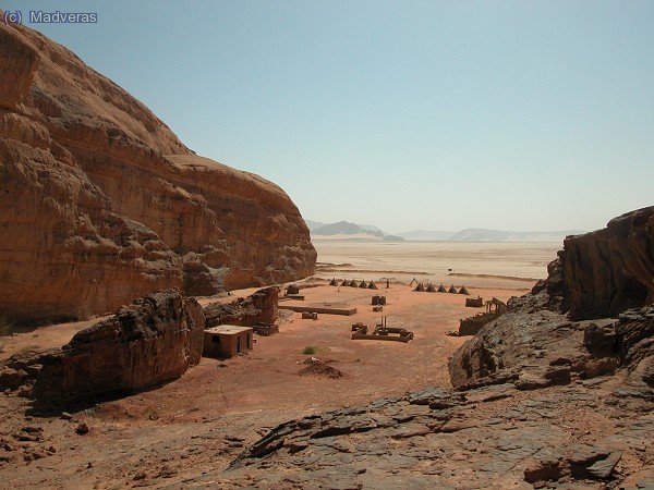 Un poblado beduino? no, un camping para turistas :-o