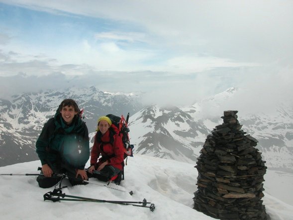 MadSergi y susana en la cima