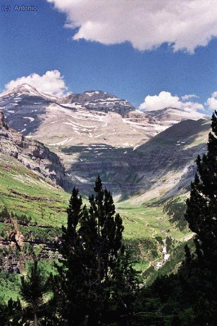 Primer vistazo al Monte Perdido