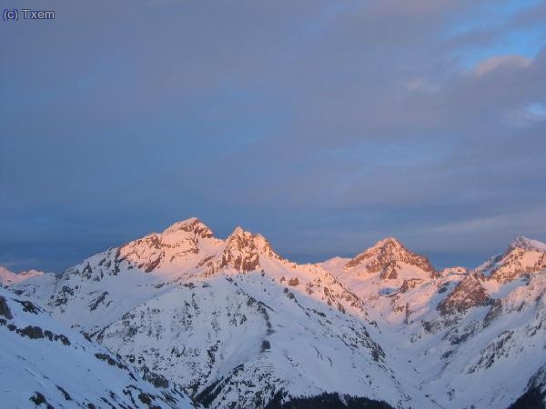 Atardeciendo con el Palas al fondo