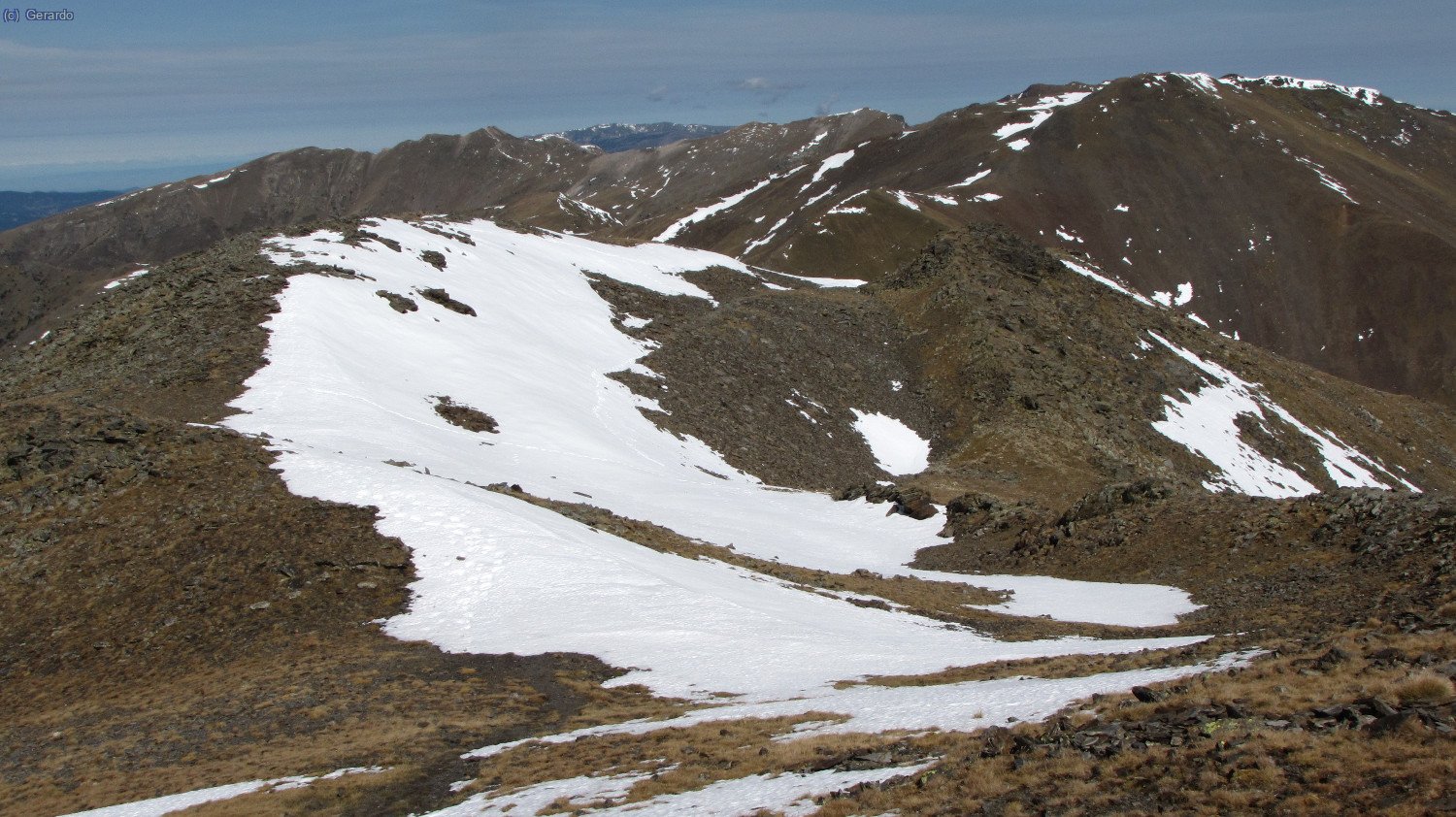 La cadena que baixa cap a nord gairebé, cap al Coll de Finestrelles.