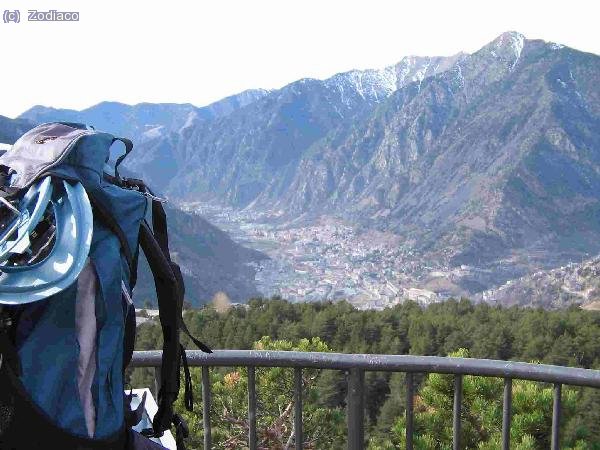 mirador, al fondo Andorra la Vella