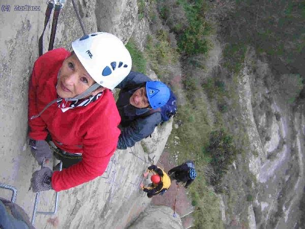 Sigrid, Florenci, Albert , y Japallas esperando a comenzar la vía ferrata