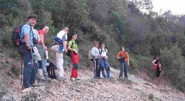 Jordi, Anto, Pratenc, Amunt, Nurmisosa, Jordi, Touanda, Pep y Mercè, en una parada de reagrupamiento