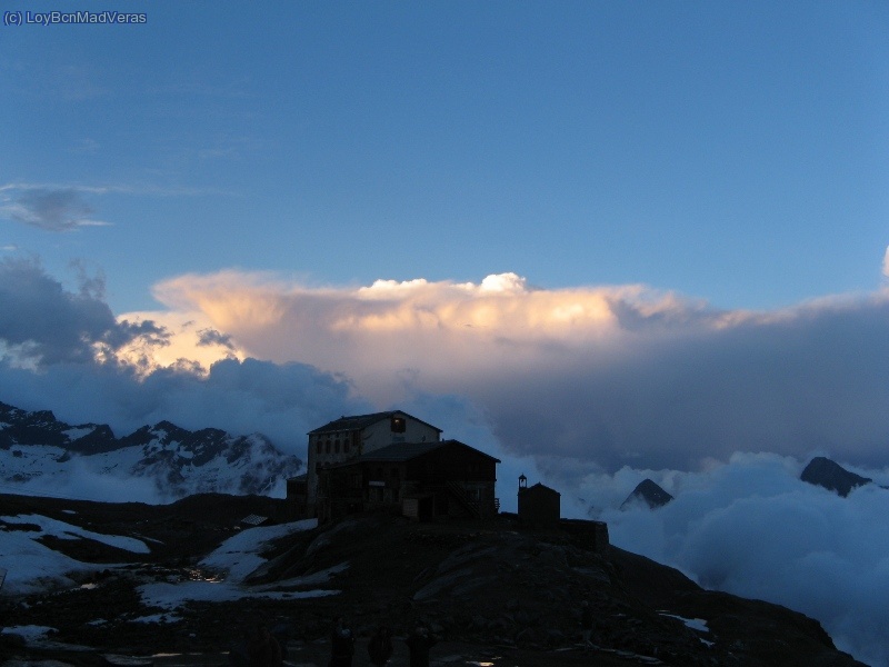 Atardecer desde el refugio Guggliemina