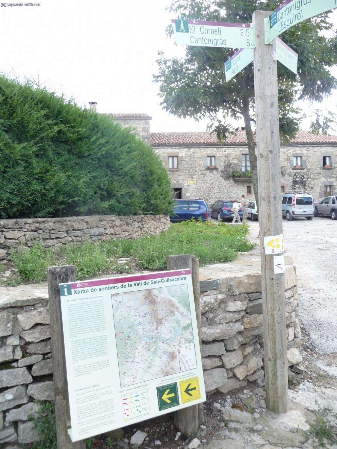 Sábado 19:
Empezamos la ruta 3 desde el punto de informacion de Tavertet
(Tavertet - Fageda de La Cau - Sant Corneli - Tavertet - 15Km)