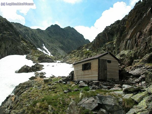 Refugio dels Estanys Forcats y Cresta S.E. a la Roca Entrevessada, que seguriamos al dia siguiente