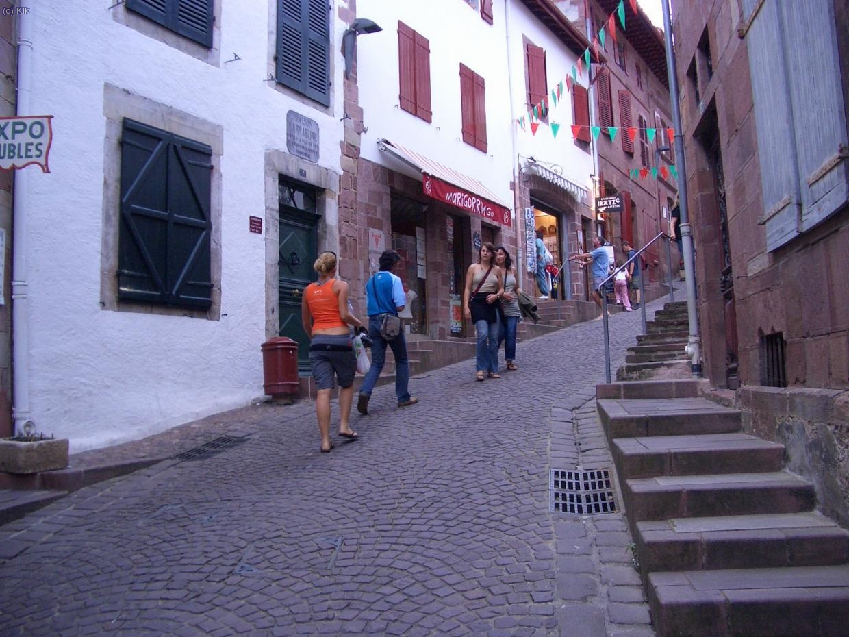 En busca del primer sello q pondra en marcha nuestras credenciales.El lugar es muy guapo!