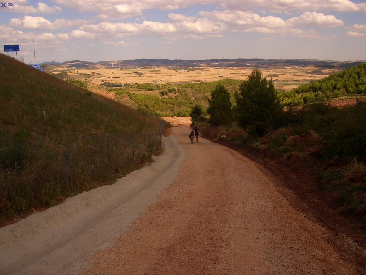 esto si q fue un toston.. acabe subiendo por el cemento...era todo piedra suelta imposible pedalear