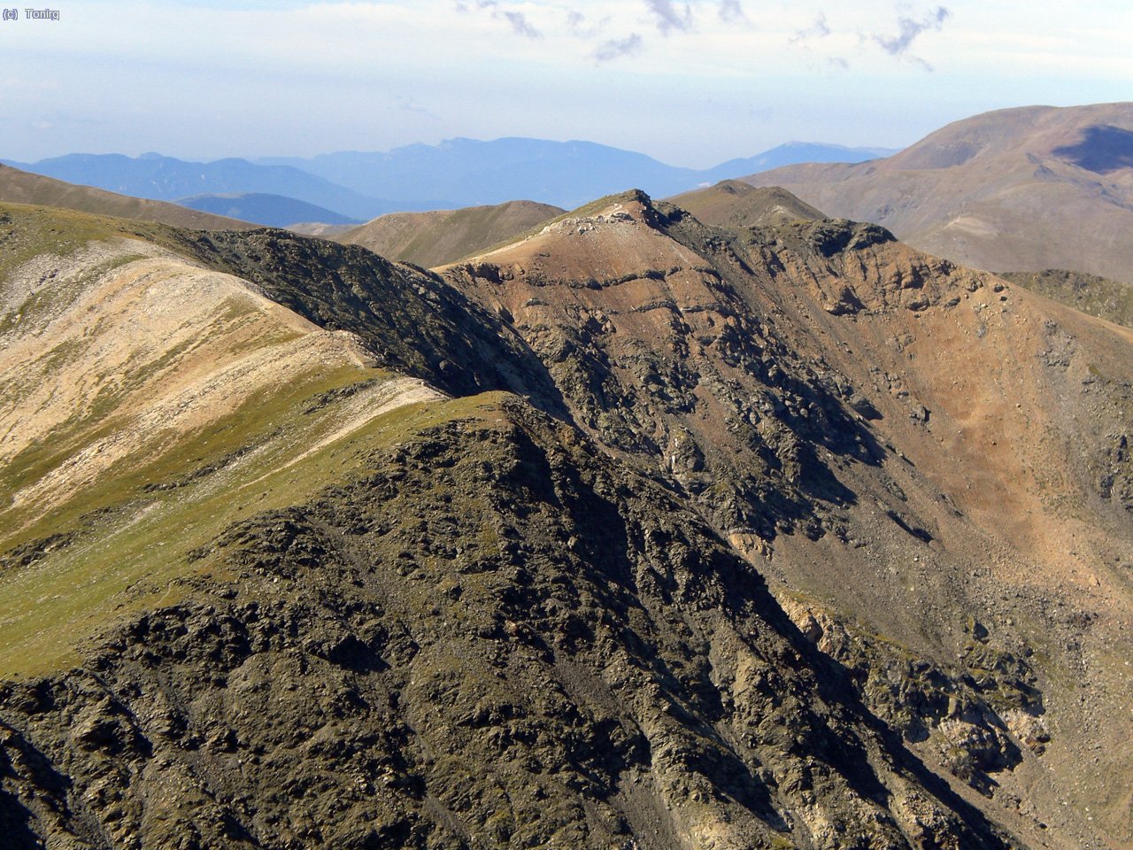 Vistes del Coll de Carançà i Coll de Noucreus des del Pic de l